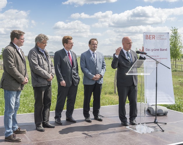 Das grüne Band - Fertigstellung Kompensationsmaßnahmen BER (Foto: Günter Wicker / Flughafen Berlin Brandenburg GmbH)