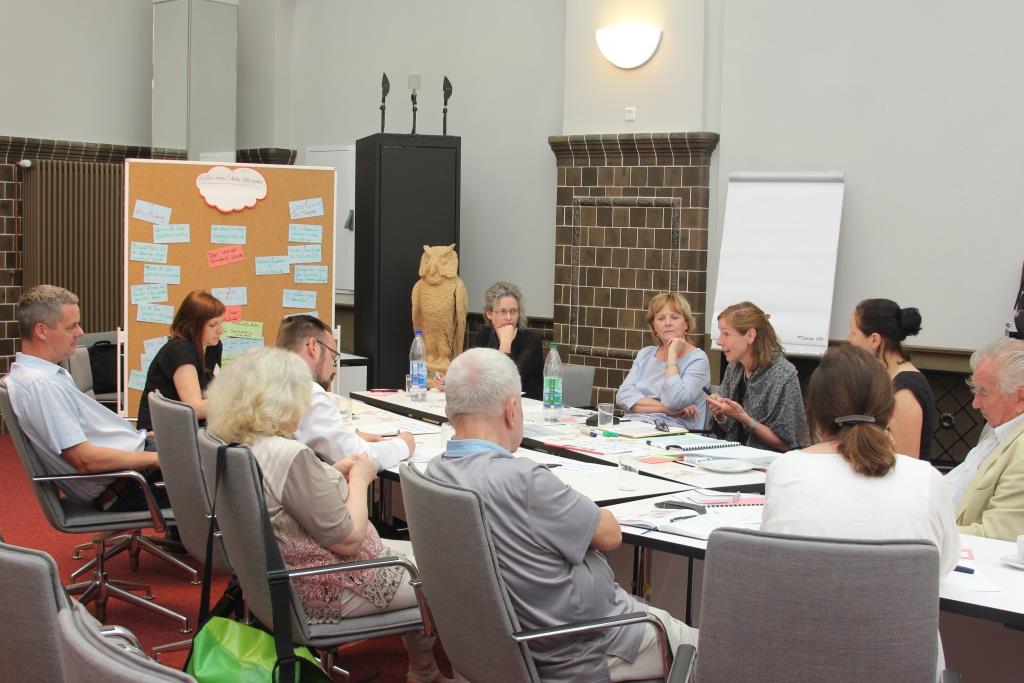 Arbeitsgruppe "Aufbau eines lokalen Hilfsprojektes"