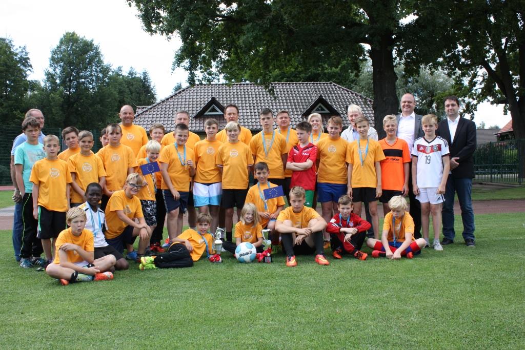 Gruppenfoto der Jugendmannschaften