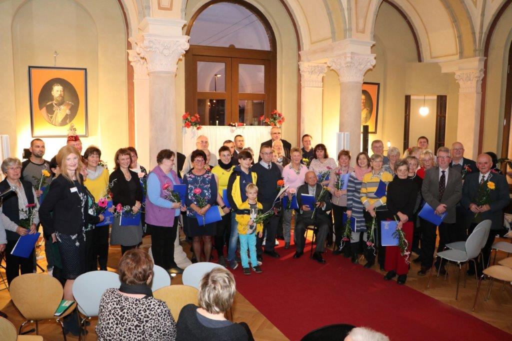 Teilnehmer bei der Auszeichnungsveranstaltung 2019 für besonders ehrenamtlich engagierte Bürgerinnen und Bürger des LDS (Fotos: LDS).