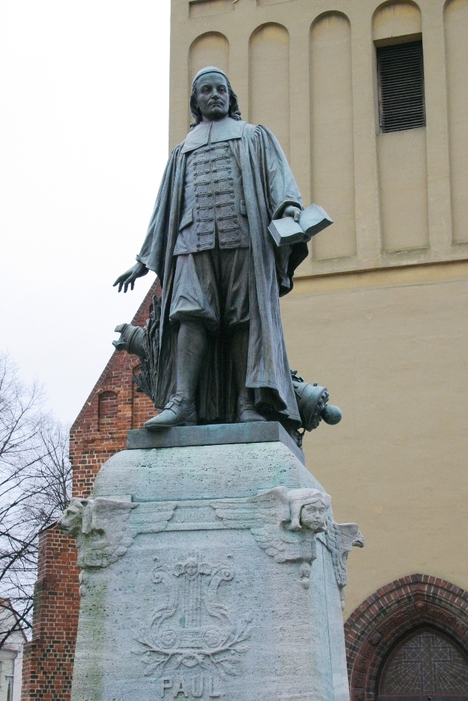 Paul-Gerhardt-Statue in Lübben