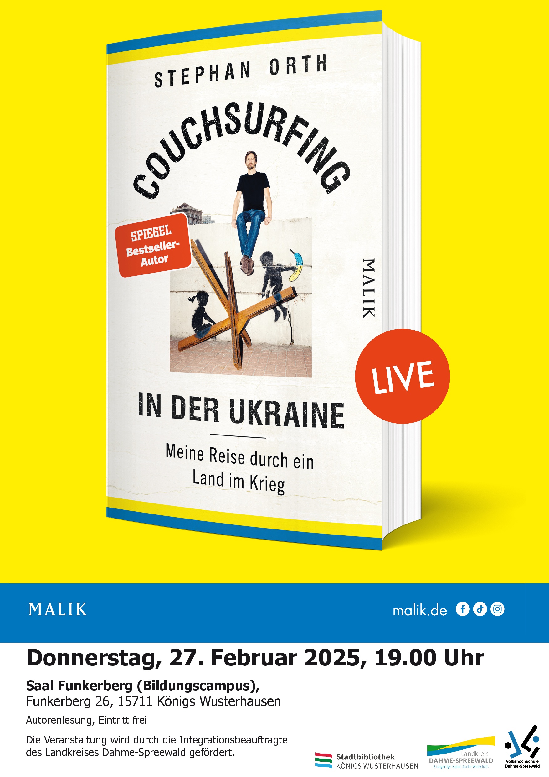 Stephan Ort mit Buch Couchsourfing in der Ukraine Plakat Lesung 27Feb2025