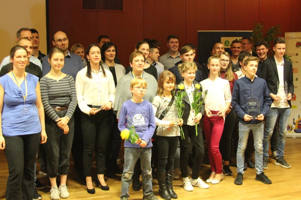 Die Sieger und Platzierten der Sportlerumfrage 2018 des Landkreises Dahme-Spreewald // Foto: LDS