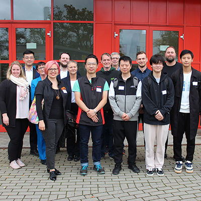 Insgesamt elf Auszubildende aus China haben bei sechs Unternehmen im Landkreis Dahme-Spreewald vor Kurzem ihre Ausbildung u.a. zum Fachlageristen, Industriemechaniker und Koch begonnen.