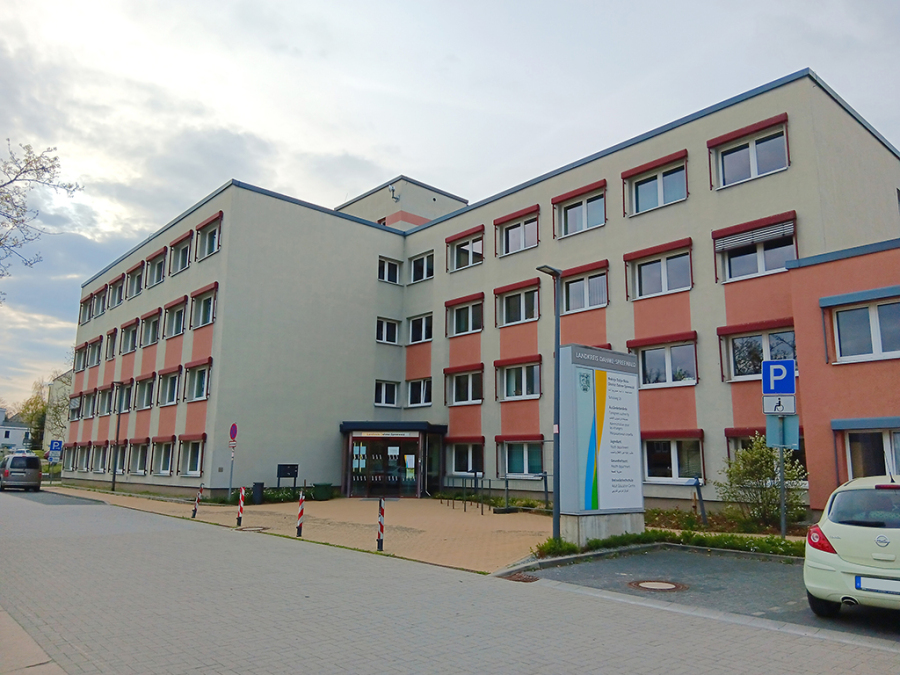 Zu sehen ist der Verwaltungsstandort Schulweg 1b in Königs Wusterhausen.