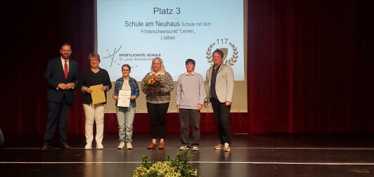 Die Schule am Neuhaus in Lübben wird für den dritten Platz im Wettbewerb "Sportlichste Schule im Land Brandenburg" geehrt.