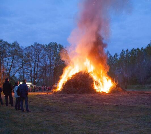 Foto vom Osterfeuer von Peter Becker