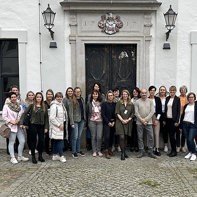 Zu einem gemeinsamen Austausch hatten sich die für die Berufsausbildung zum Verwaltungsfachangestellten zuständigen Ausbilder südbrandenburgischer Kommunalverwaltungen am Dienstag in Lübben getroffen.
