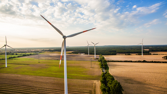Zu sehen sind die Windkraftanlagen im Windpark Schönwalde Südost.