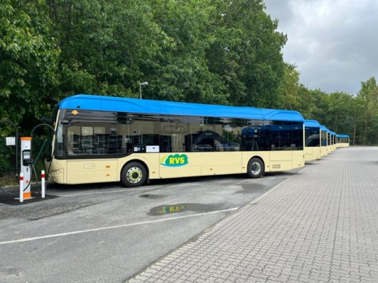 Zu sehen ist die E-Bus Flotte der Regionale Verkehrsgesellschaft Dahme-Spreewald. Zu sehen ist die E-Bus Flotte der Regionale Verkehrsgesellschaft Dahme-Spreewald.