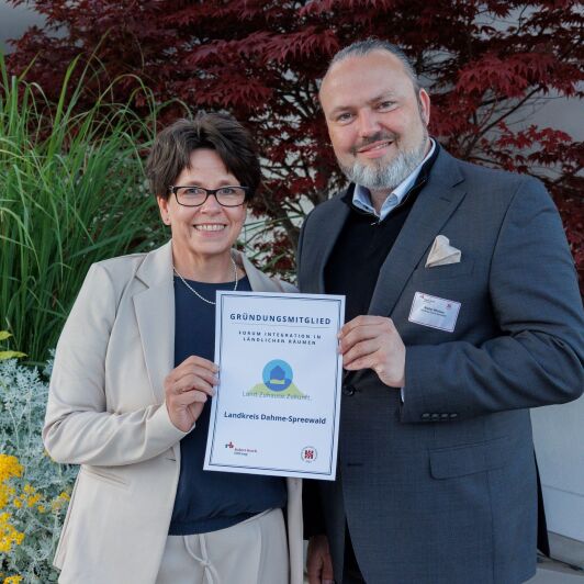 Migrationsbeauftragte Antje Jahn und Integrationsdezernent Stefan Wichary nahmen an der Gründungsveranstaltung für das Forum "Integration in ländlichen Räumen" für den Landkreis Dahme-Spreewald teil. Fotorechte: Mo Al Bdewi