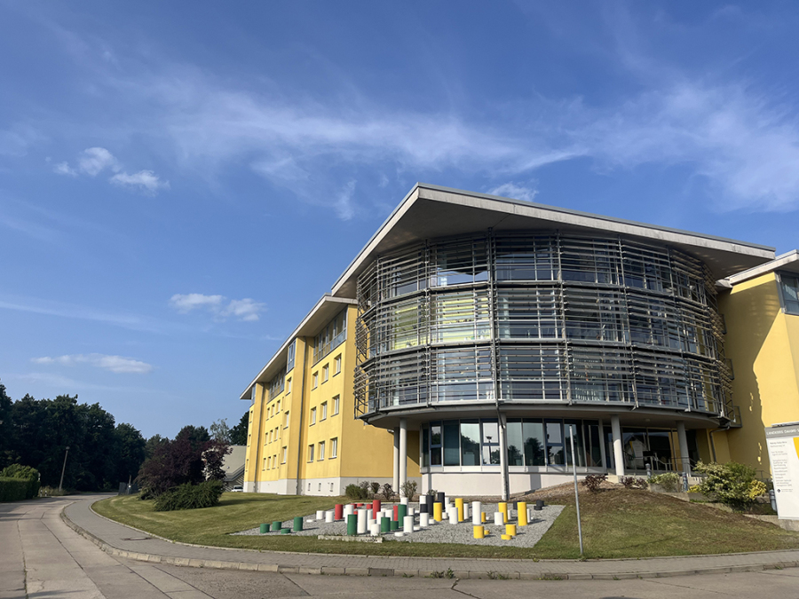 Zu sehen ist der Verwaltungsstandort Beethovenweg 14 in Lübben (Spreewald).