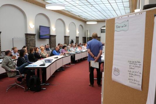Werkstattgespräch "Pakt für Pflege" im Kreistagssaal des Landkreises.