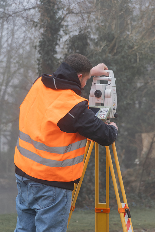 Ausbildung zum/zur Vermes­sungs­tech­ni­kerIn