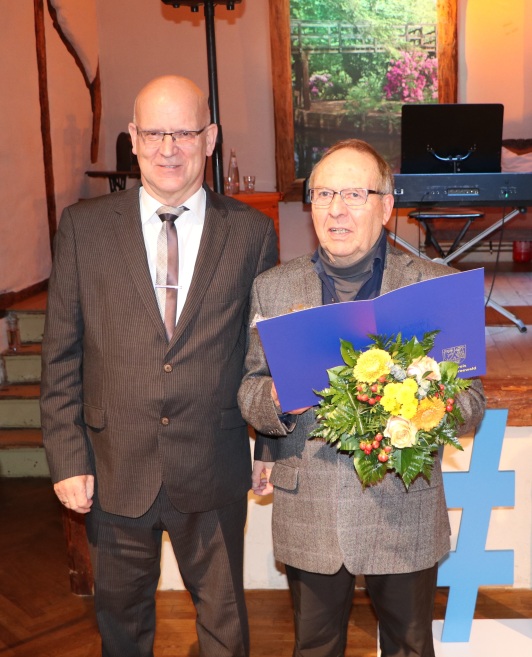 Ehrenamtspreis 2022 Preisträger Hans Rentmeister Ehrenamtspreis 2022 Preisträger Hans Rentmeister