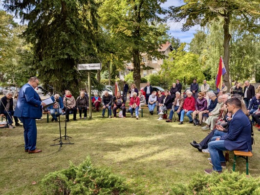 Gedenkveranstaltung Zeuthen Delegation aus Frankreich