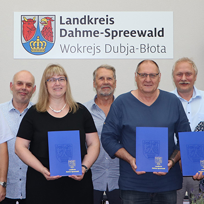 Offizielle Übergabe von Fördermittelbescheiden aus dem Kreisstrukturfonds.