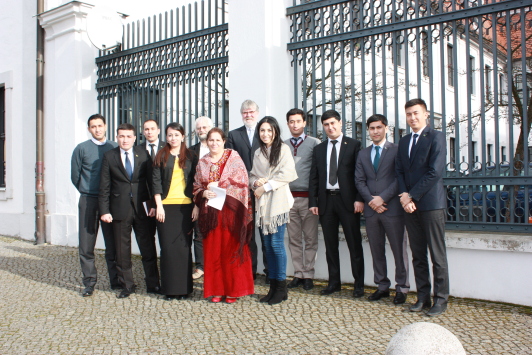 Turkmenische Delegation wird von Amtsleiter Jürgen Kuse empfangen