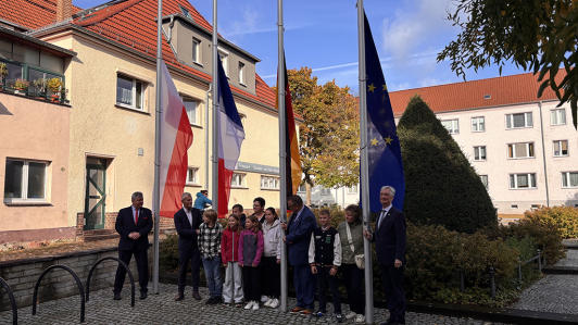 Sie sehen eine Auswahl von Bildern zum ersten Weimarer Dreiecktag in Brandenburg.